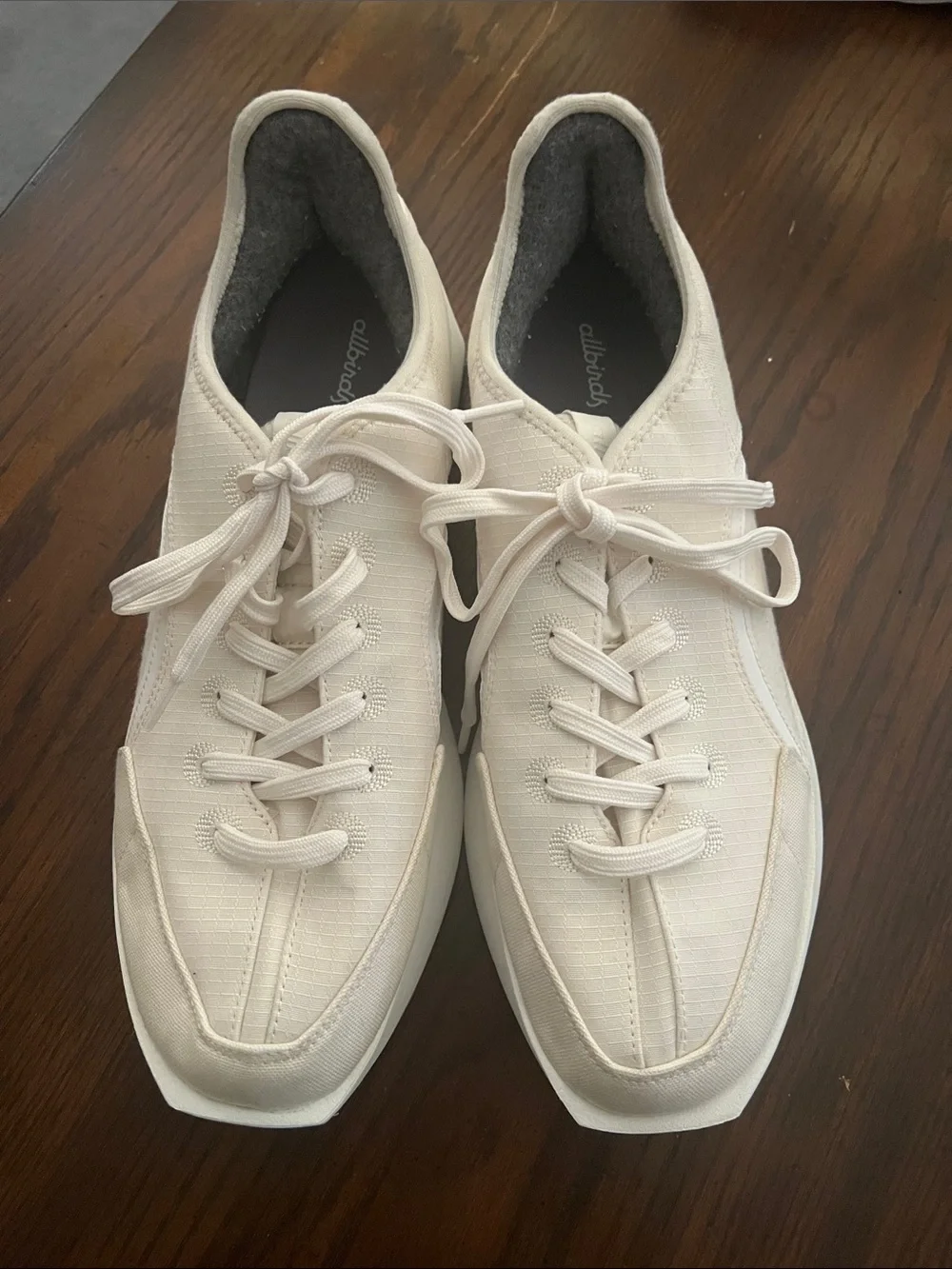 Allbirds Men’s Cream Runner-Style Casual Sneakers Size 12